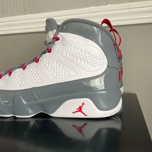 Nike Air Jordan 9 Retro Fire Red Men's Size 13 High Top Athletic Sneakers 2023 - Picture 2 of 11